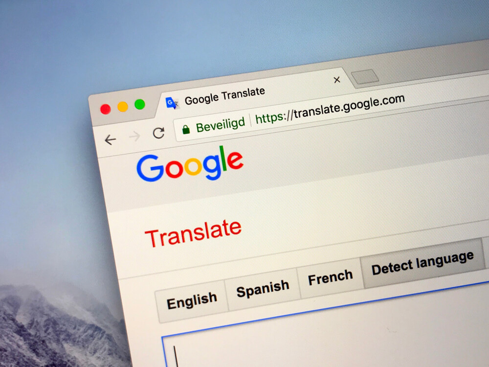 Comparison between the GUI of Google Translate before (left) and after